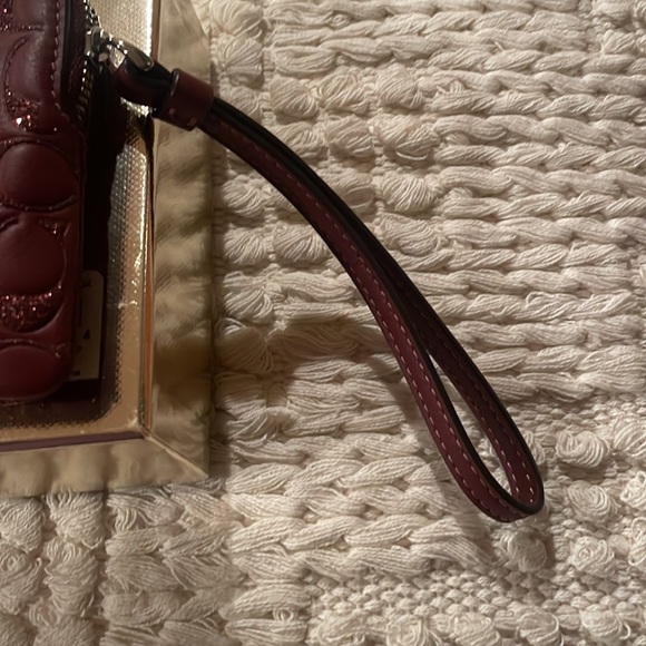 Coach burgundy wristlet - Picture 5 of 7